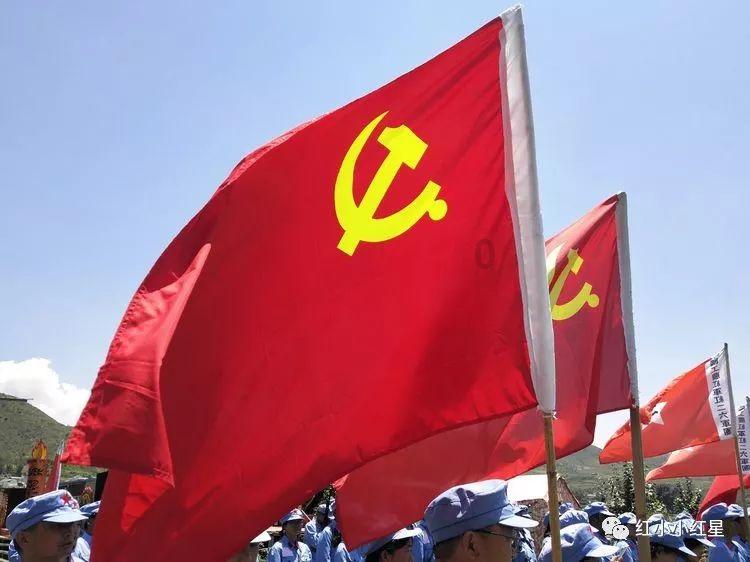 “不靠谱打卡攻略”暗藏风险 有网友按攻略抵达后发现“打卡点”是危楼 多地提示注意安全隐患