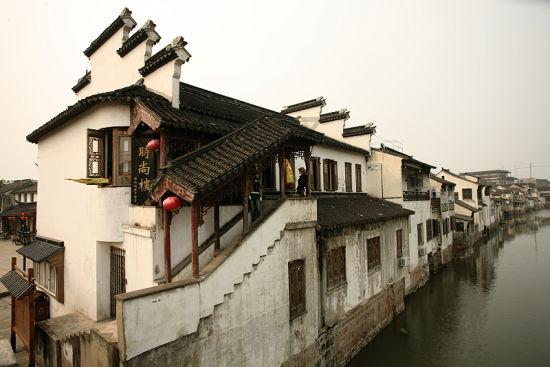 出生就举目无亲！加沙一女婴降生前母亲已身亡，所有家人在空袭中丧生