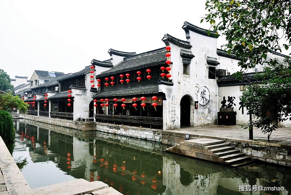 上海影协选举产生新一届理事会，郑大圣任主席